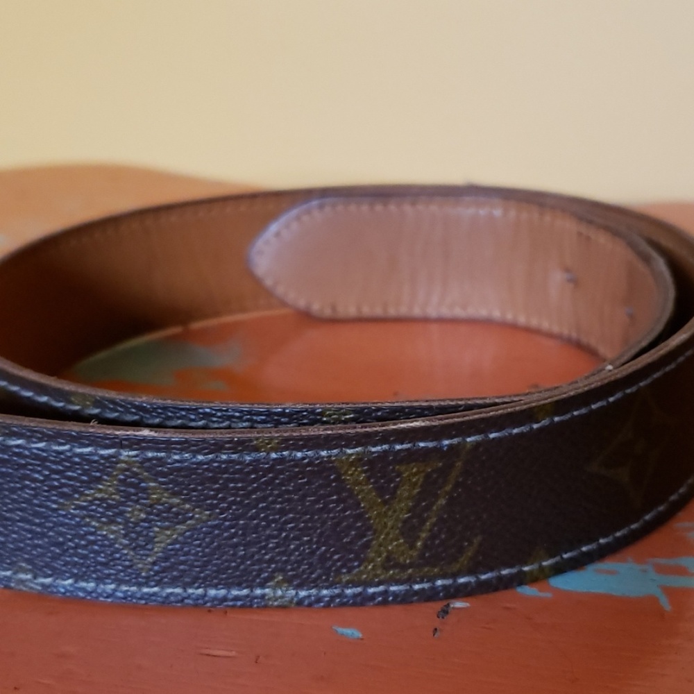 Vintage Louis Vuitton Saks Fifth Ave Fits 26"-30"